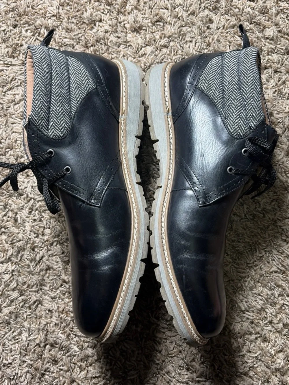 Stacy Adams contrasting black